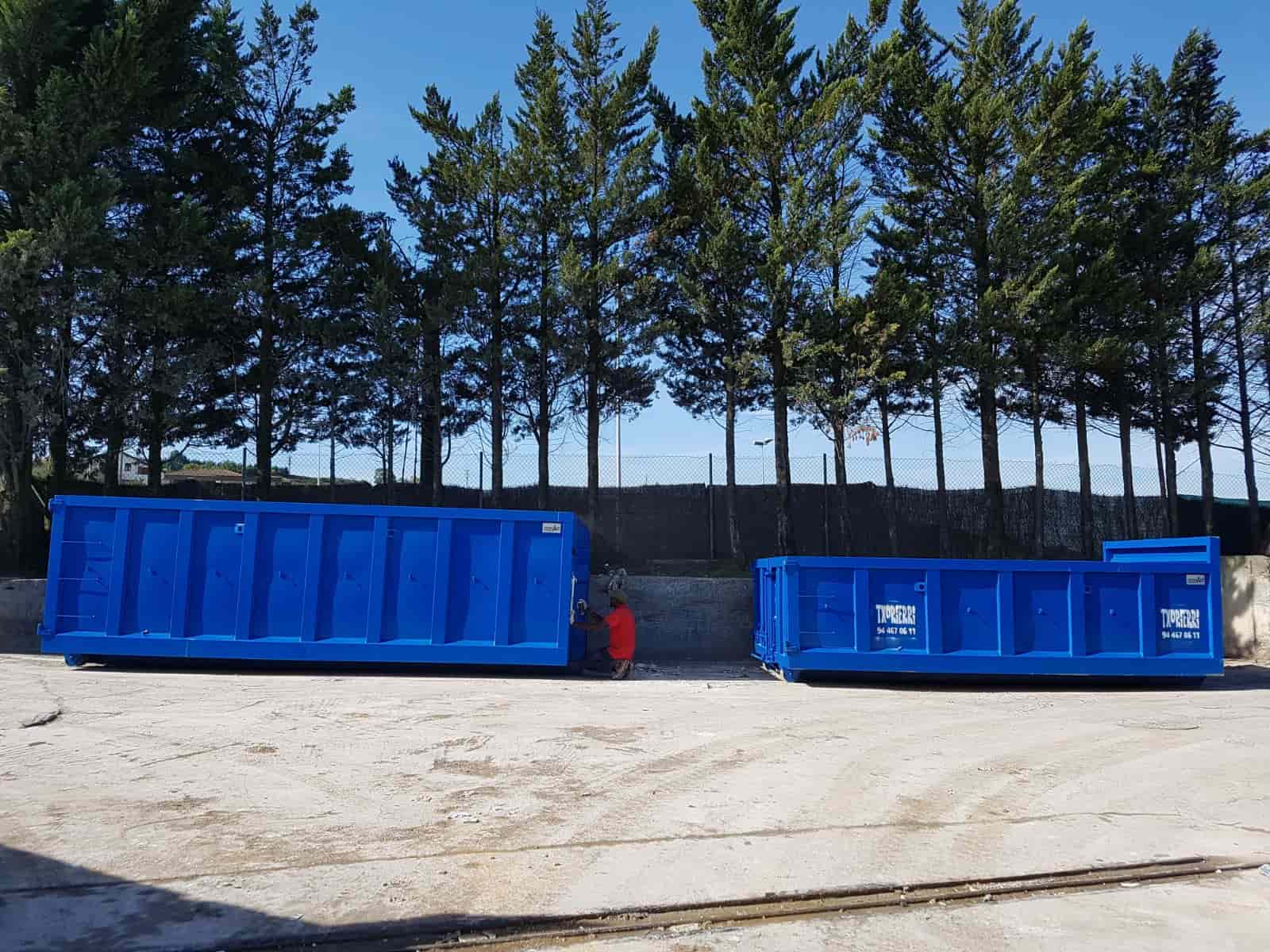Contenedores de residuos en Bizkaia Txorierri